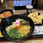 資さんうどん - 