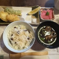 韻松亭 - 