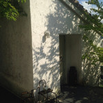 カフェ ド ハナエ - 店外別スペース 食器等の展示及び販売