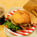 JB's TOKYO エキュート赤羽みなみ店 - BLTバーガー(丸パン)790円＋ポテトドリンクセット440円＝合計1,230円