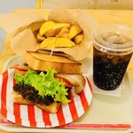 JB's TOKYO エキュート赤羽みなみ店 - BLTバーガー(食パン)790円＋ポテトドリンクセット440円＝合計1,230円