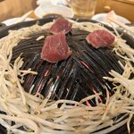 羊肉炭火焼 肉汁屋 - 