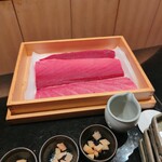 恵比寿 えんどう - この日の「まぐろ」は塩竃から