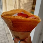 えんどう - 友人のシュガーバターに生クリーム半量といちごトッピング