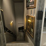 バー・バーンズ - 外観入り口