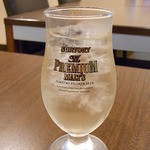 なかむら屋 - マルス特選白ワイン　山梨流夏はロックで￥４００　たっぷりの氷でガブッとどうぞ　甲州＆セミヨン☆♪