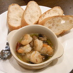 なかむら屋 - 海老とマッシュルームのアヒージョ￥８００☆♪