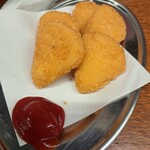 串屋横丁 - カマンベールチーズ揚げ