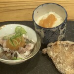 海鮮料理と酒 いくひさ - 突き出し◎  皮酢と…忘れました…