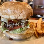 パントリー コヨーテ - エースバーガー