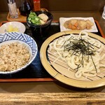 ぶっかけうどん 大円 - 提供のズ（おかしくね？）
