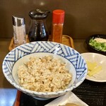 ぶっかけうどん 大円 - かやくご飯