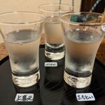 すたんど割烹 みなぐち - 日本酒飲み比べ(上喜元、ふもとい、ばくれん)