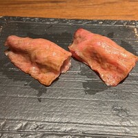 和牛とタン 焼肉 とみ 新橋本店 - 