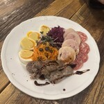 個室 カフェ×肉バル Chill - 