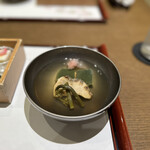 三田ばさら - お椀(鰆・ゼンマイ・生麩・桜)