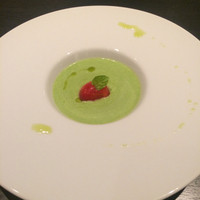 レストラン　ノリ　エ　ノジ - グリーンピースの冷たいスープ ミント風味