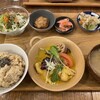 玄米カフェ 実身美  京橋店