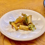 鮨おばな - 山葵菜の茎　いいつまみです♫