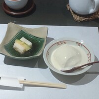 豆腐懐石 くすむら - おぼろ豆腐と湯葉豆腐