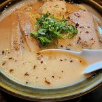 旬采 zio - 鶏そば のスープ