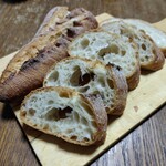 エディアールベーカリー - 『バゲット（ハーフ）』227円