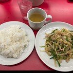 南海飯店 - 日替定食青椒肉絲ライス大