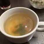 洋食キッチン シャトー - 【2025.4.11(金)】上州麦豚ヒレカツカレーライス（並盛）980円のスープ