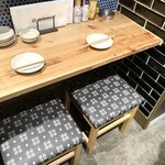 またあした - 案内されたカウンター席。