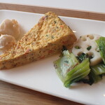 トーコーキッチン - イタリアンオムレツ 副菜二品