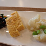 トーコーキッチン - 出汁巻玉子 副菜二品