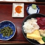 丸青食堂 - 三色丼１５００円