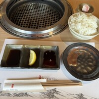 近江うし焼肉 にくTATSU 銀座店 - 
