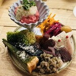 食堂endo - 前菜盛合わせ(てんこ盛りw)