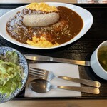 丸海屋 - 富良野オムカレー