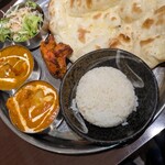 아지안다이닝 RARA