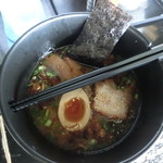 焦がし醤油らあめん(650円)