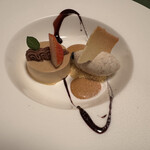 かみくら - ほうじ茶のムース　黒豆のグラス添え