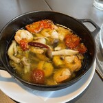 ル バー ラヴァン サンカンドゥ アザブ トウキョウ - 