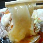 玉蘭苑 - 海鮮刀削麺　大辛　リフトアップ