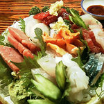 だるま - 刺身盛合わせ（この日はクジラが美味かった）