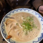 きまぐれ八兵衛 - 塩豚骨中華そば