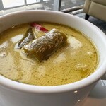 Royal Orchid Lounge - Chicken Green Curry