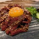牛串・焼肉・ホルモン 麻布十番 10 - 国産牛のハツユッケ