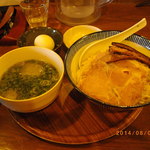 雨は、やさしく - 冷たい鰹だしと落とし卵のつけ麺(中)780円