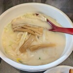 錦園 - 豚骨ラーメン