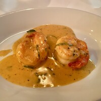 ルース クリス ステーキハウス - ケイジャン風のバーベキューシュリンプ♪アリゾナやカルフォルニアで食べるようなケイジャン風でなく、超クリーミーなソースで抜群に美味しかったです。