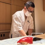 鮨 華 - そこで大将カットイン