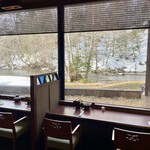 ラビスタ阿寒川 - 朝食も阿寒川を眺めながら。