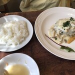 大使館 - フランス風ハンバーグ